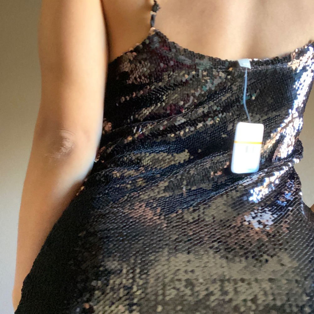 Party Dress - Picture 4 of 8